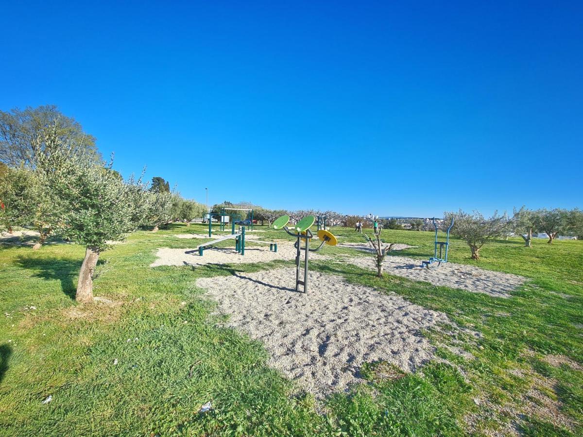 Luxury Apartment Salona מראה חיצוני תמונה
