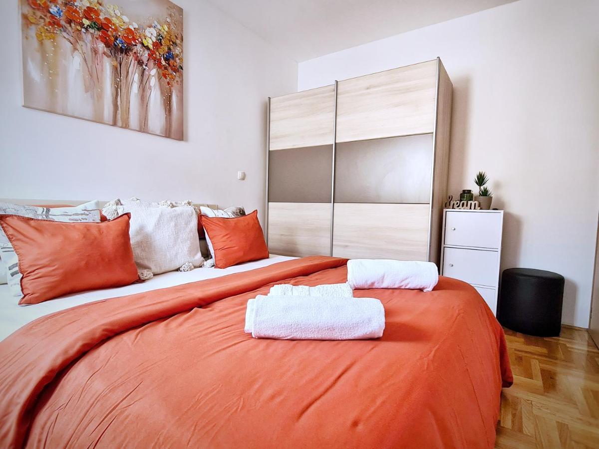 Luxury Apartment Salona מראה חיצוני תמונה