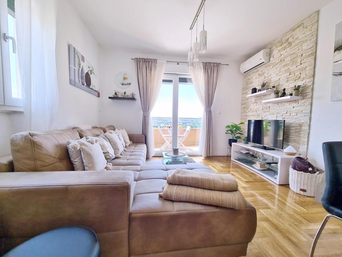 Luxury Apartment Salona מראה חיצוני תמונה