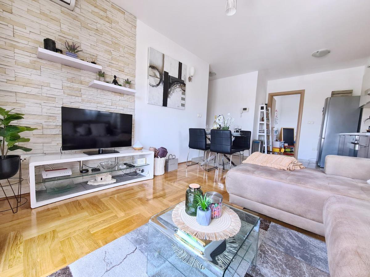 Luxury Apartment Salona מראה חיצוני תמונה