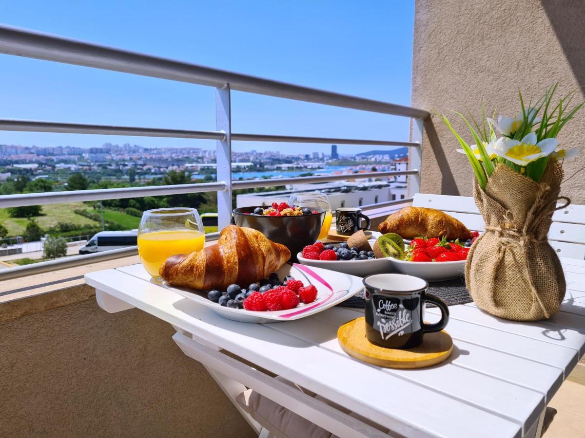 Luxury Apartment Salona מראה חיצוני תמונה