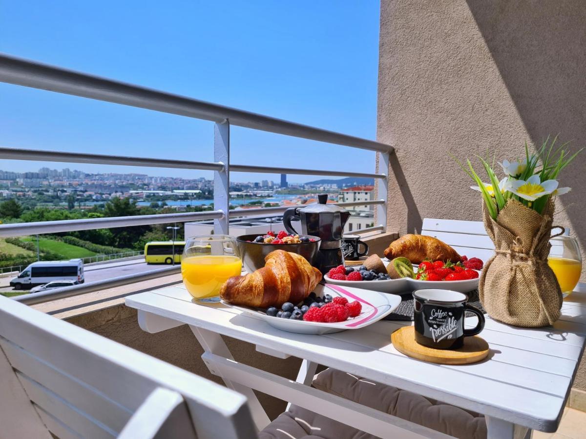 Luxury Apartment Salona מראה חיצוני תמונה